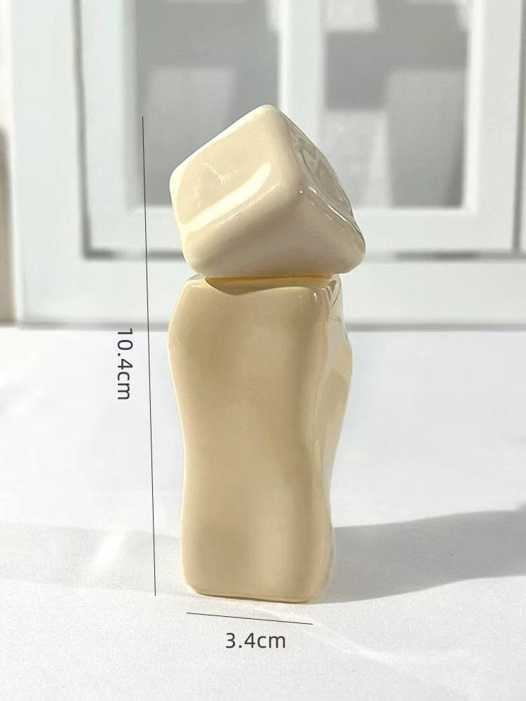 30ml Empty Glass Perfume Bottle with Sprayer - Image 3