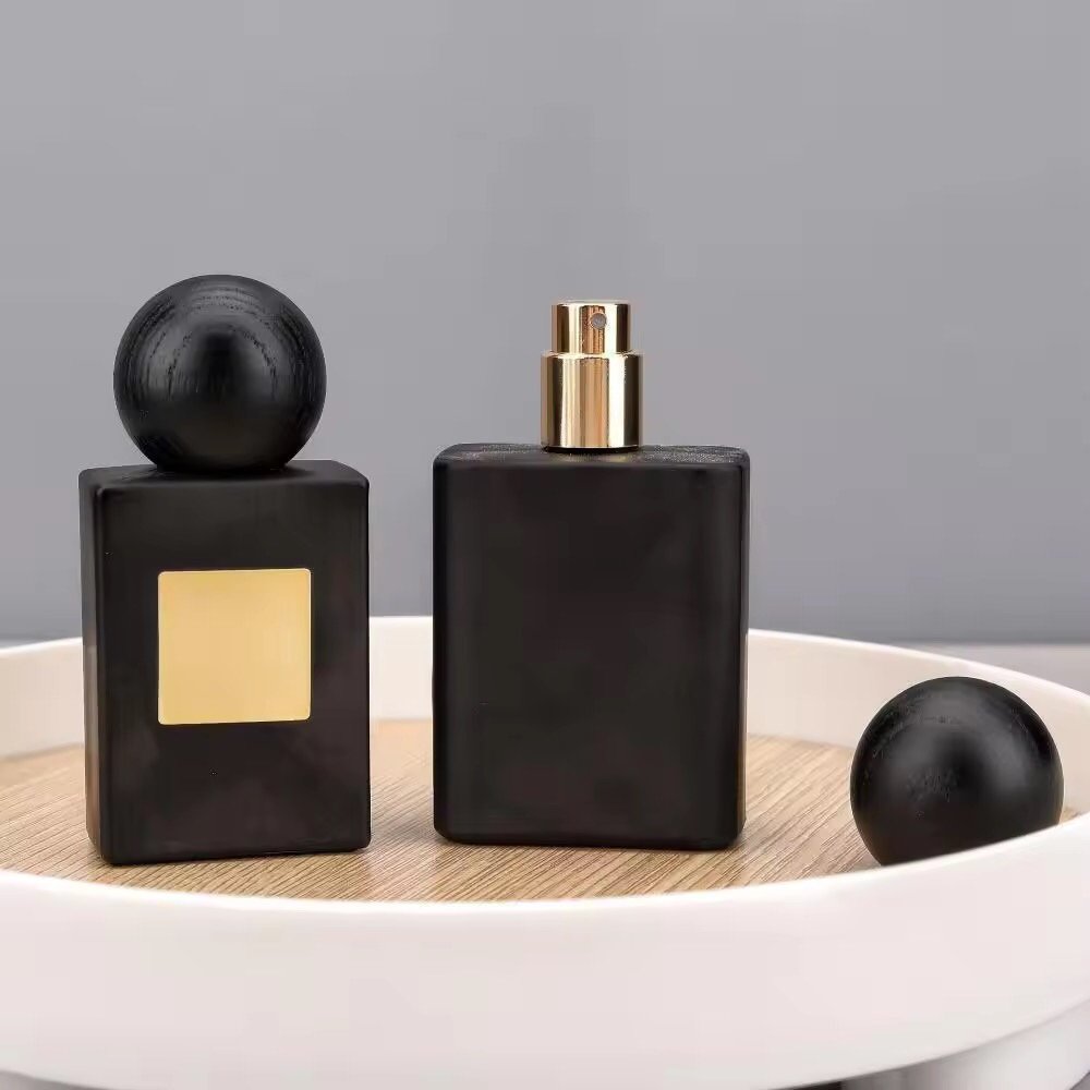 Luxury Black Square Glass Perfume Bottle 30ml - Image 2
