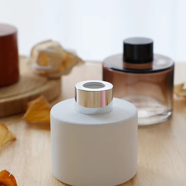 Classic Matte Glass Reed Diffuser Bottle Set (50ml-200ml) - Image 4