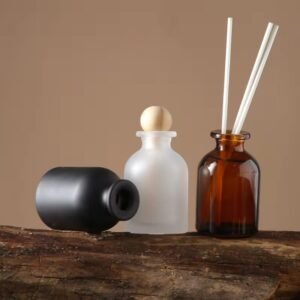 100ml white glass reed diffuser bottle with natural wood lid and rattan reeds for home fragrance