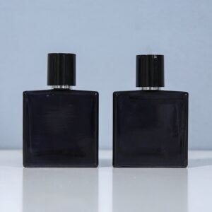 Elegant Square Glass Perfume Bottle in Matte Black - Modern and Minimalist Design