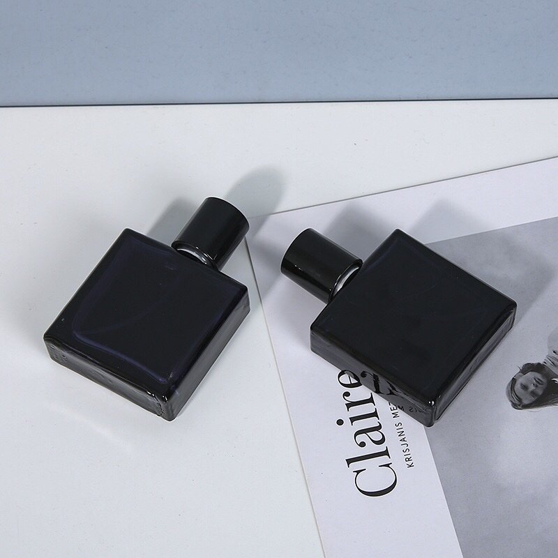 Matte Black Square Glass Perfume Bottle - 50ml Empty Bottle for Luxury Fragrance