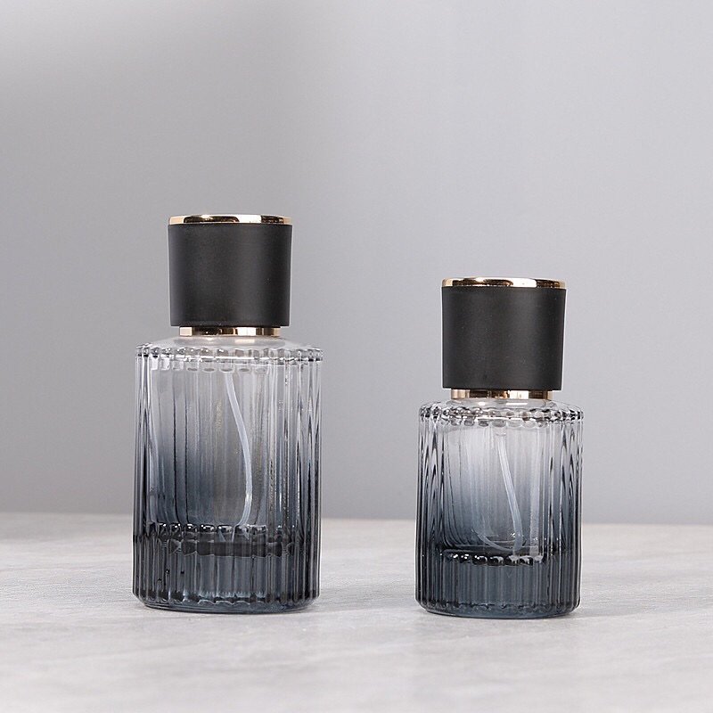 30ml vs 50ml Ribbed Black Perfume Bottle - Seamless Cylinder Design