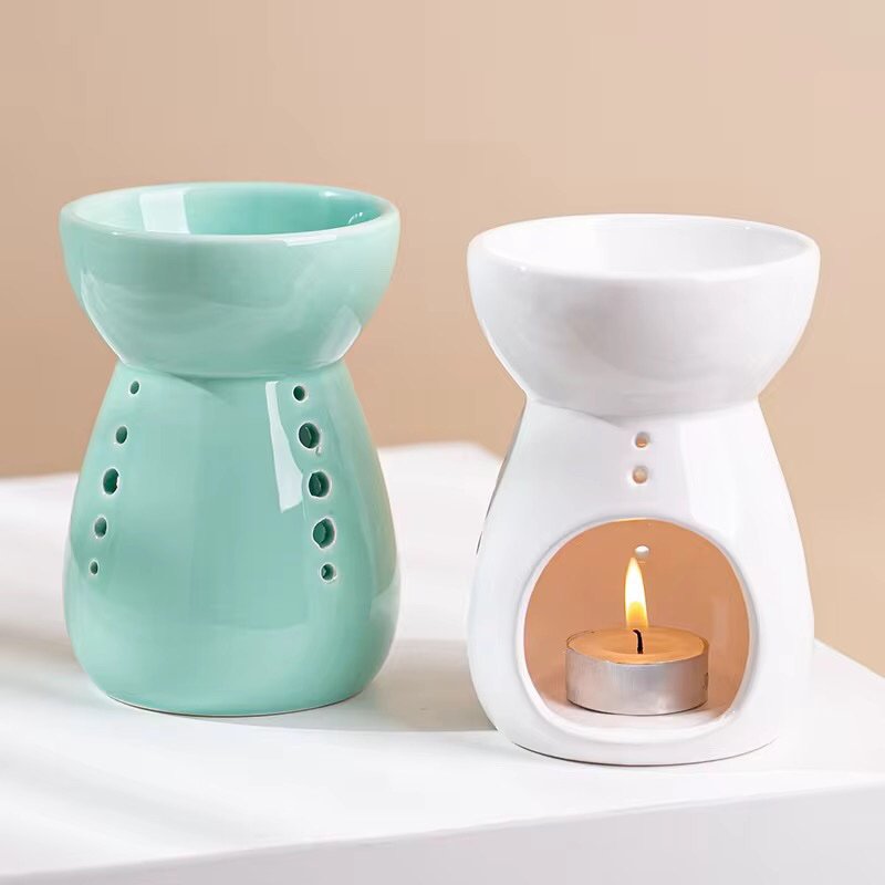 Green and white vintage ceramic burners – front view, clean and elegant, matte finish