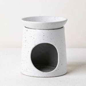 White ceramic burner with fine black speckle dots – elegant subtle texture, clean minimalist look